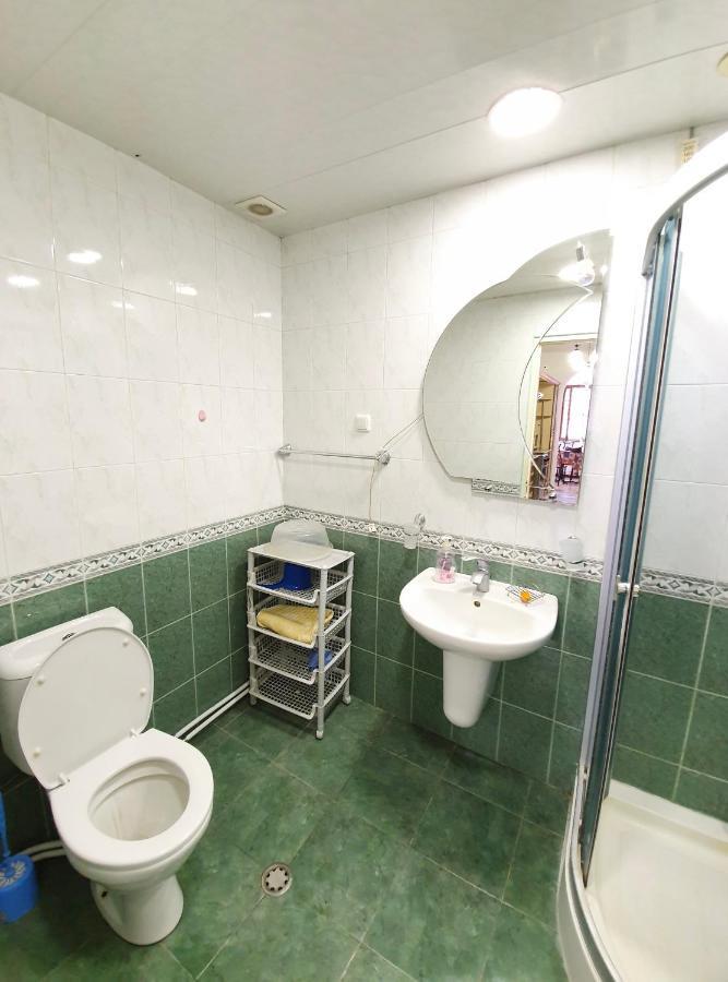 Cozy Apartment Near Opera House Jerevan Exteriör bild